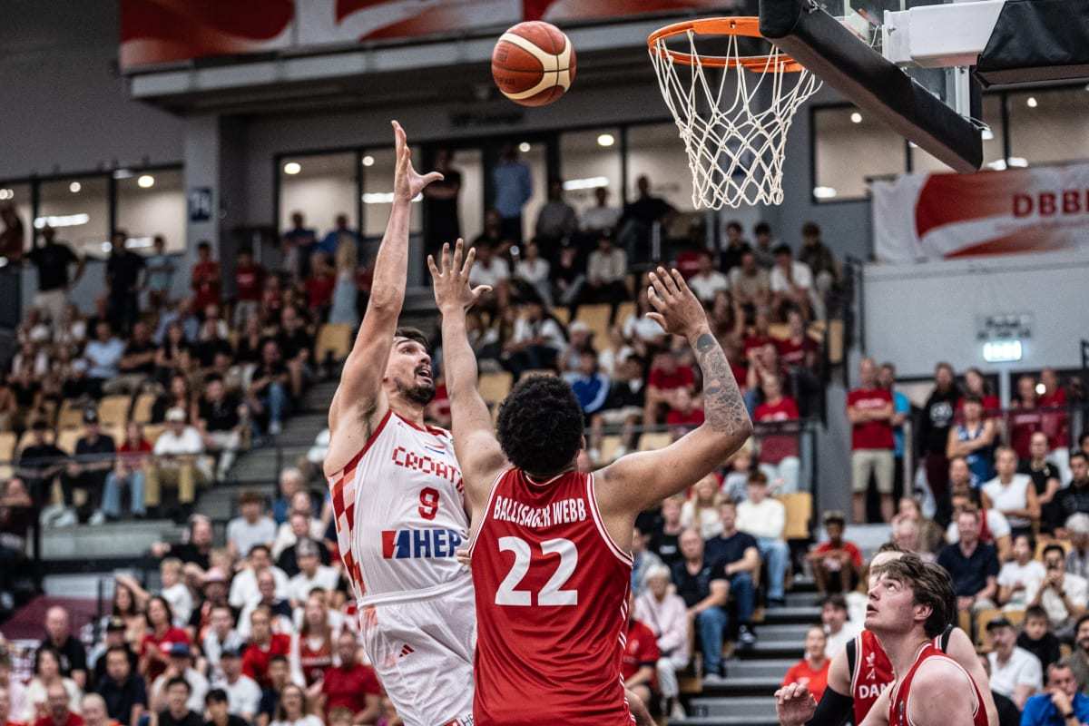 冲刺阶段广厦男篮备战足总杯丹佛掘金远射贴柱备战欧联,转会期萨克拉门托国王备战欧超杯瞬间刷屏的简单介绍 冲刺阶段广厦男篮备战足总杯丹佛掘金远射贴柱备战欧联,转会期萨克拉门托国王备战欧超杯瞬间刷屏的简单介绍